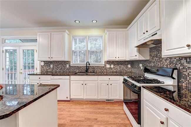 Building Photo - 3615 Ansley Park Dr