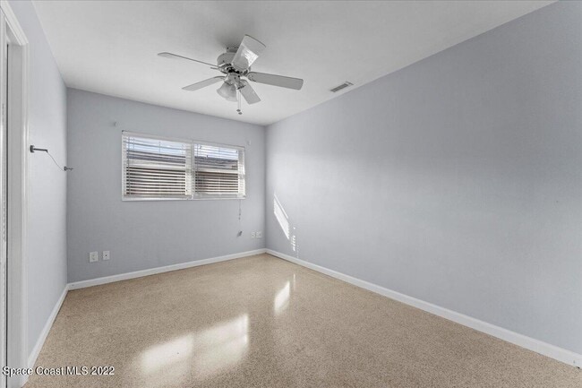 Building Photo - 215 Marion St