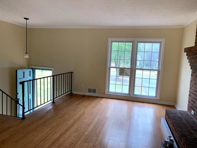 Building Photo - 4670 Lindsey Dr SW