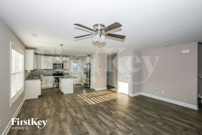 Building Photo - 760 Cherrywood St