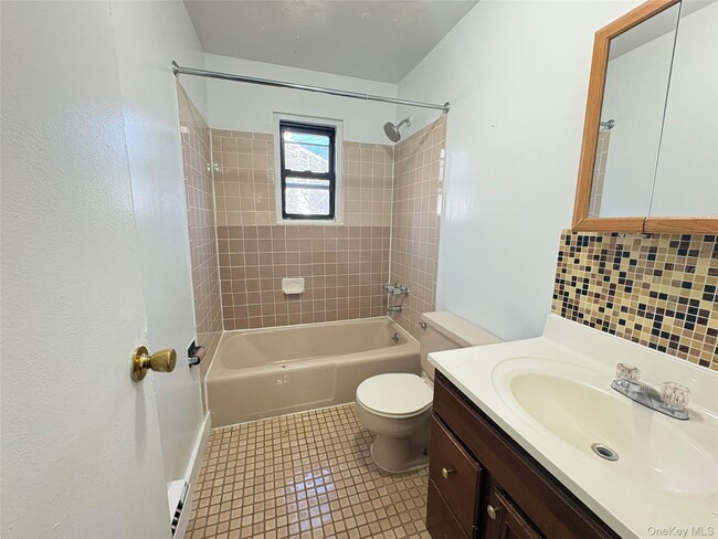 Building Photo - 59 Fieldstone Dr