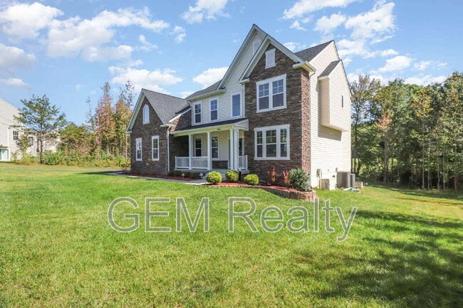 Building Photo - 7806 Shawmont Rd