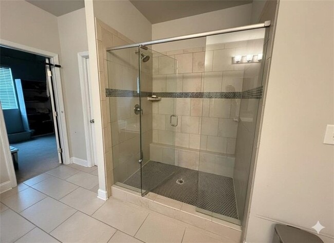 Building Photo - 1750 Dahlia Dr