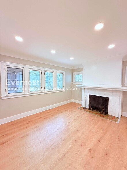 Building Photo - 5133 Whitfield St