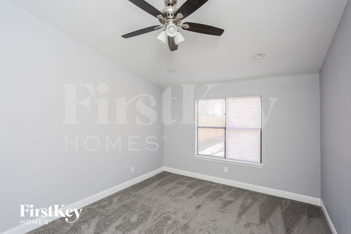 Building Photo - 5300 Virburnum Ct