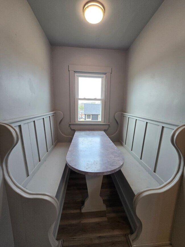 Building Photo - ver5725