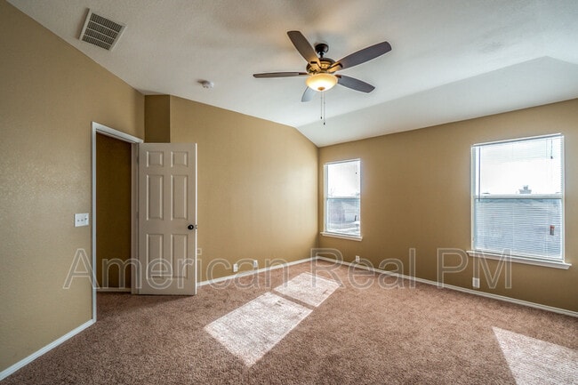 Building Photo - 2501 Tar Heel Dr