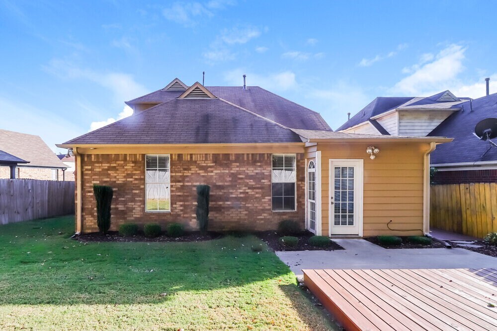 Building Photo - 12254 Longleaf Oak Trail