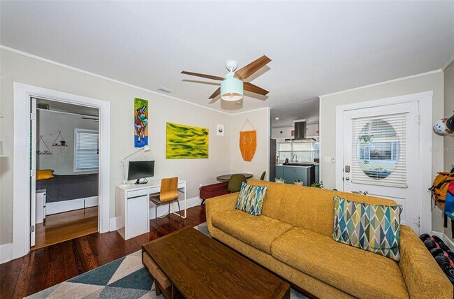 Building Photo - 1009 8th St N