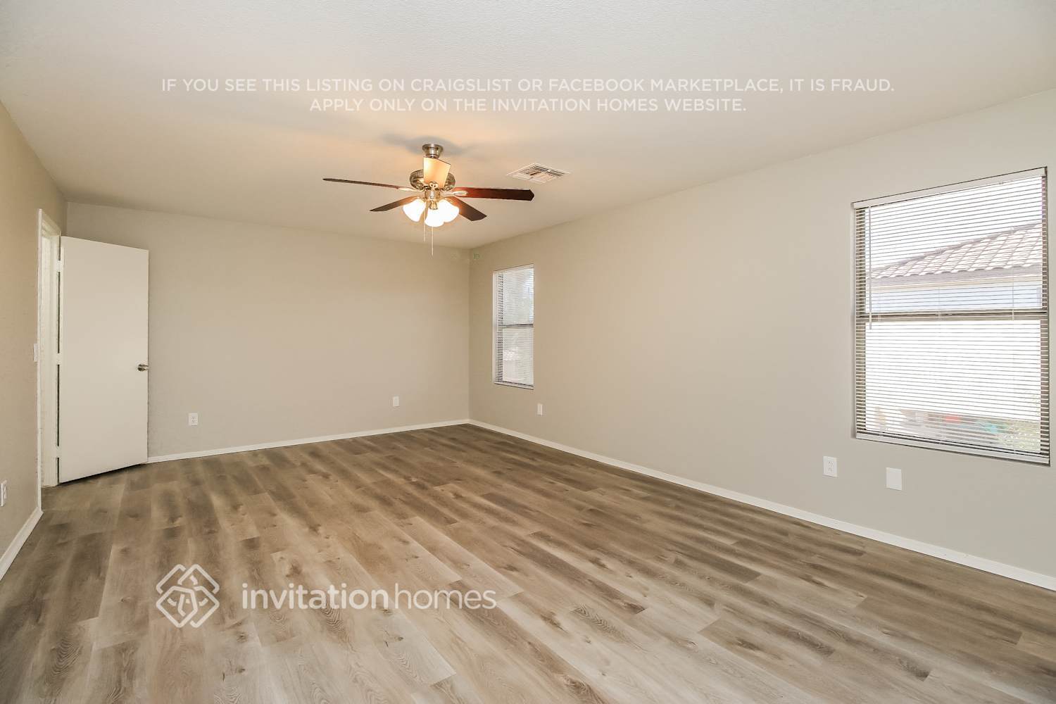 Building Photo - 1042 S San Vincente Ct