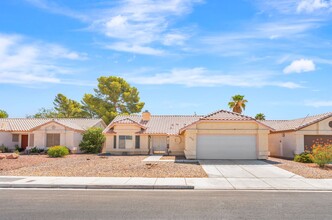 Building Photo - Comfort, Style & Single-Story Living in a Prime North Las Vegas Location!