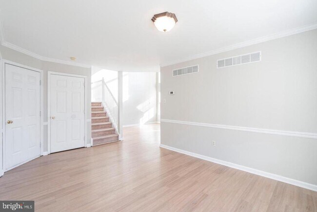 Building Photo - 4407 Waterford Way