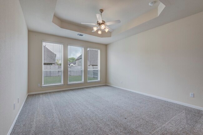 Building Photo - 173 Dina Ln