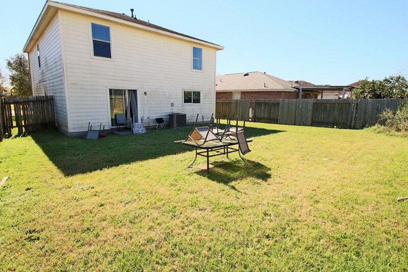 Building Photo - 7234 Leafwind Dr