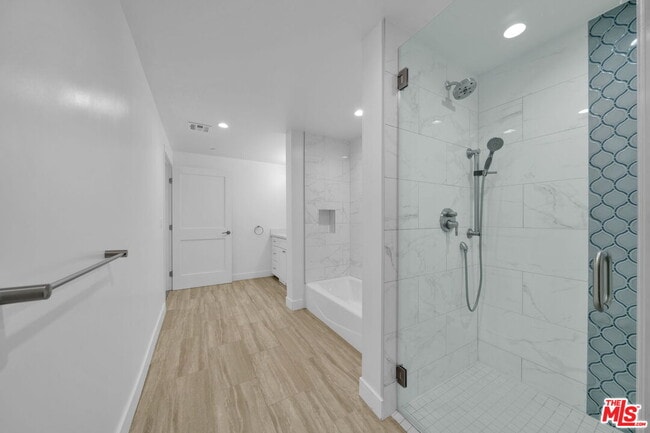 Building Photo - 4114 Vantage Ave