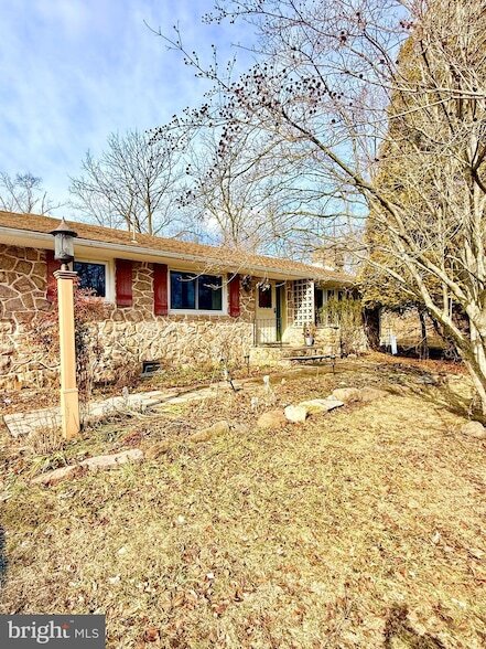 Building Photo - 2360 New Schuylkill Rd