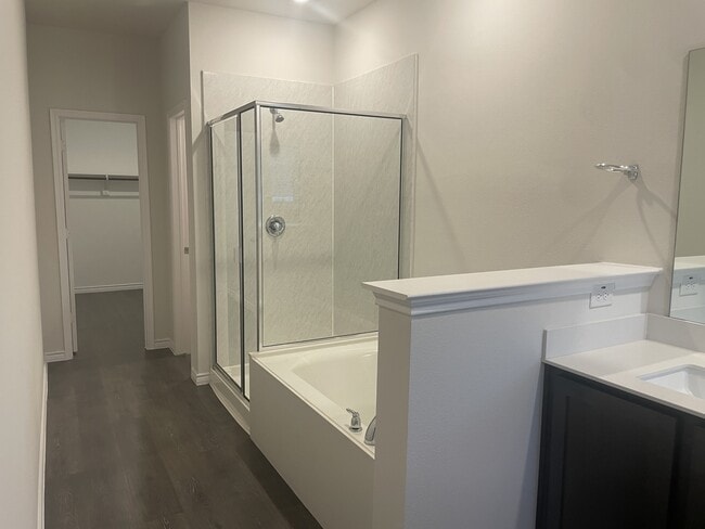 Building Photo - 2021 Crooked Bow Dr