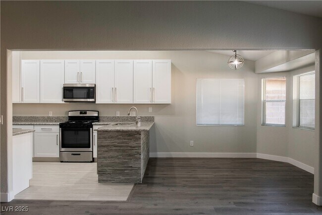 Building Photo - 836 Teal Wing Way