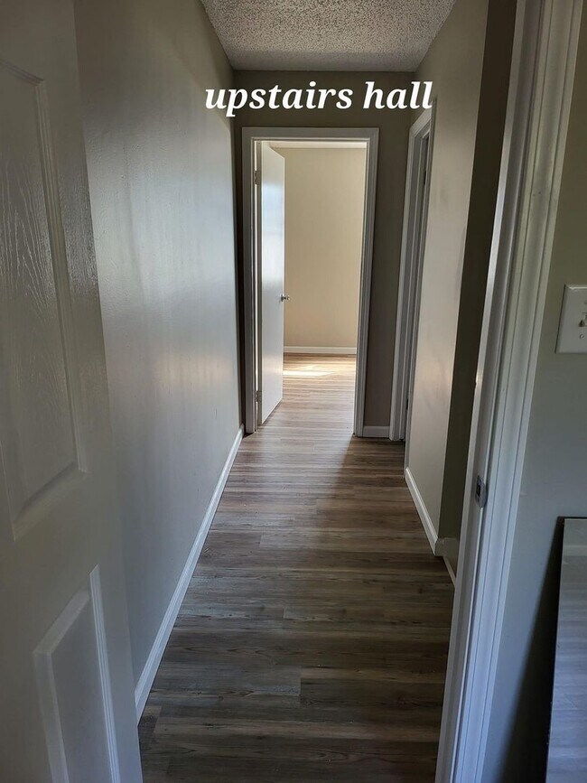 Building Photo - 2-Bed 1.5-Bath Townhome Available Soon!