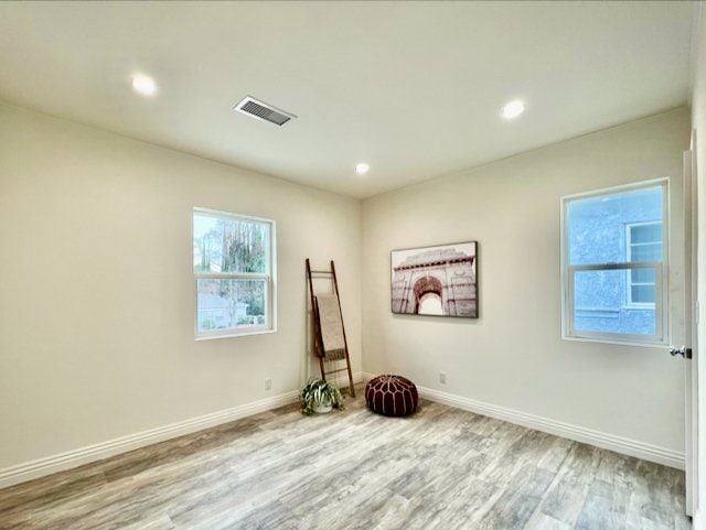 Building Photo - 124 N Pass Ave