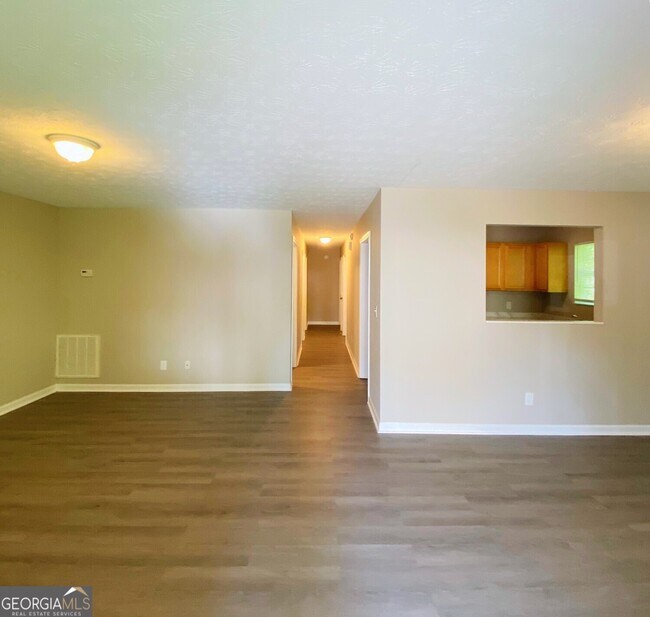 Building Photo - 191 Harvell Dr