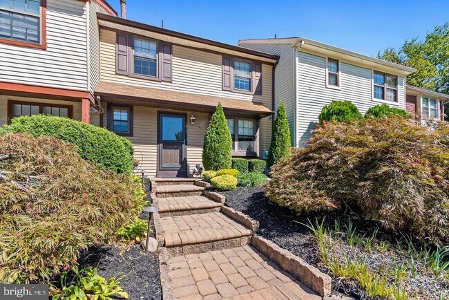 Building Photo - 1003 Mulberry Ct