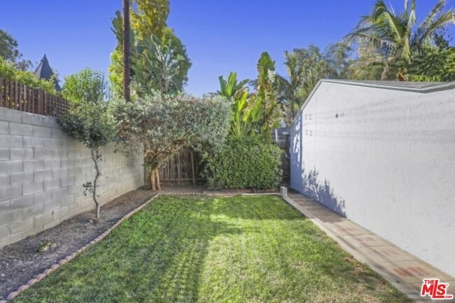 Building Photo - 22046 Galvez St