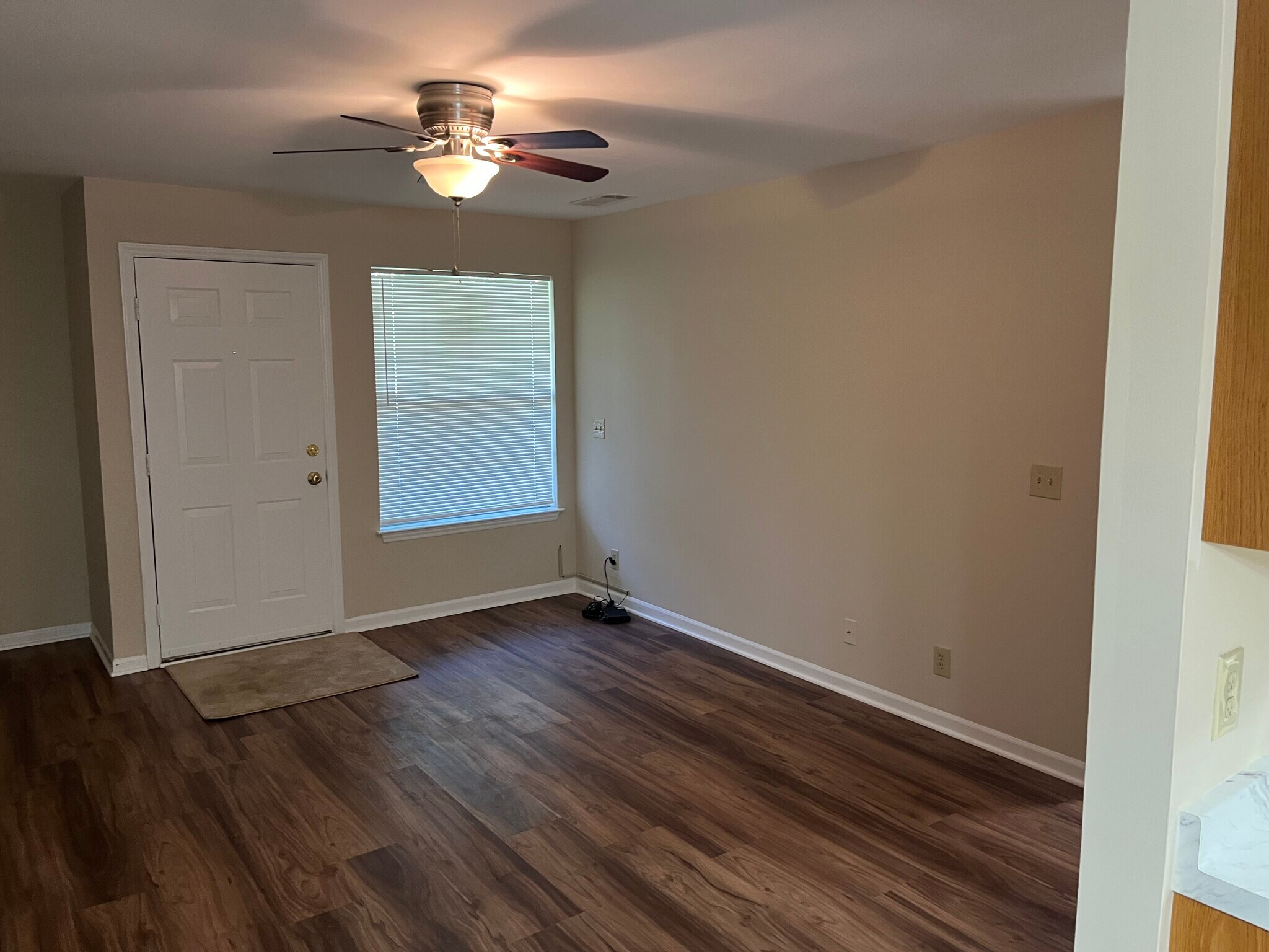 Hardwood flooring - 5701 Chapman Mill Dr