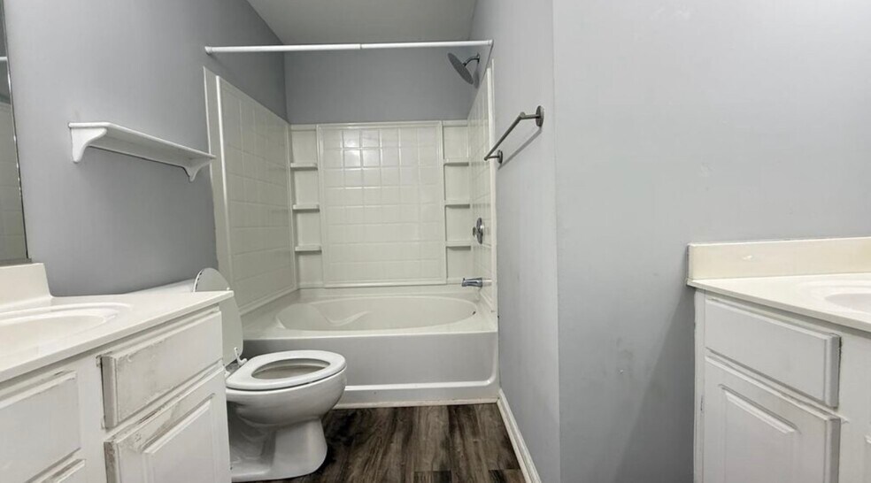 Building Photo - 3296 Mill Springs Cir