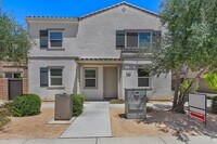 Building Photo - Lux Townhome 4 Bed 3 Bath 2 Car Garage in Spanish Walk