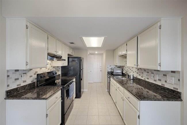 Building Photo - 7720 Theissetta Dr, Spring, Tx 77379