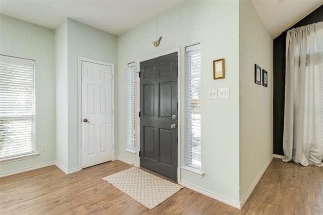 Building Photo - 508 Lake Forest Dr