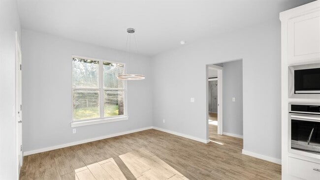 Building Photo - 17857 Salem Rd