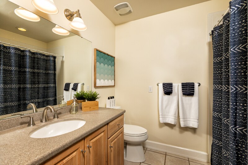 Building Photo - 8971 Alpen Way