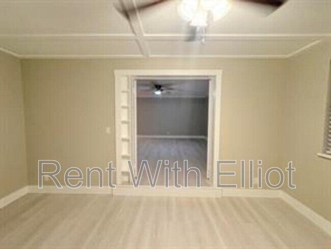 Building Photo - 1520 N 25th Ave