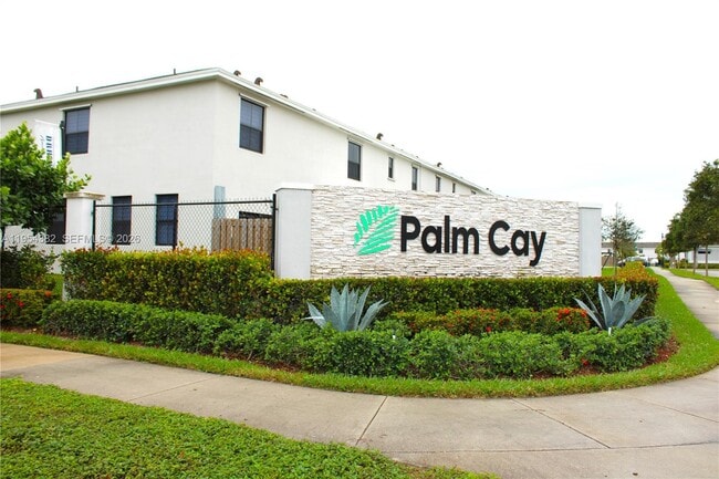 Building Photo - 470 NE 12th St