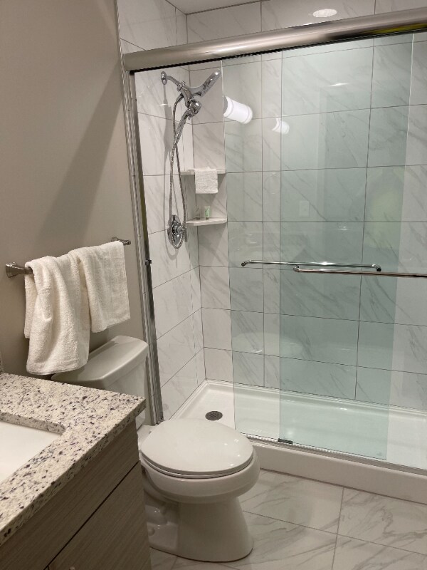 Building Photo - 1417 W 9th St