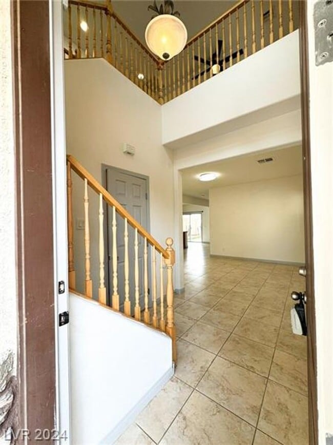 Building Photo - 6596 Polonius Ct