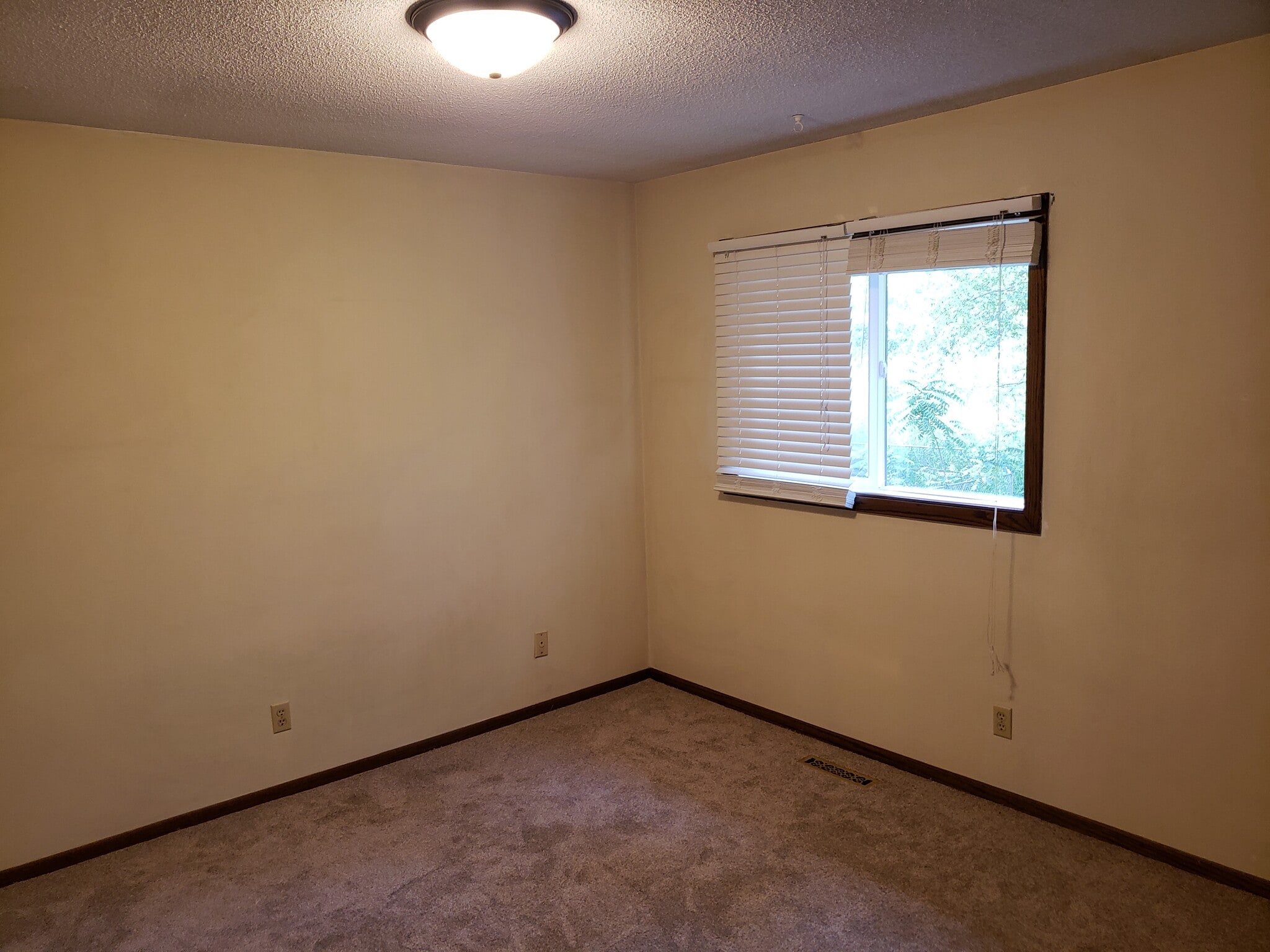 Master Bed Room - 6276 15th St N