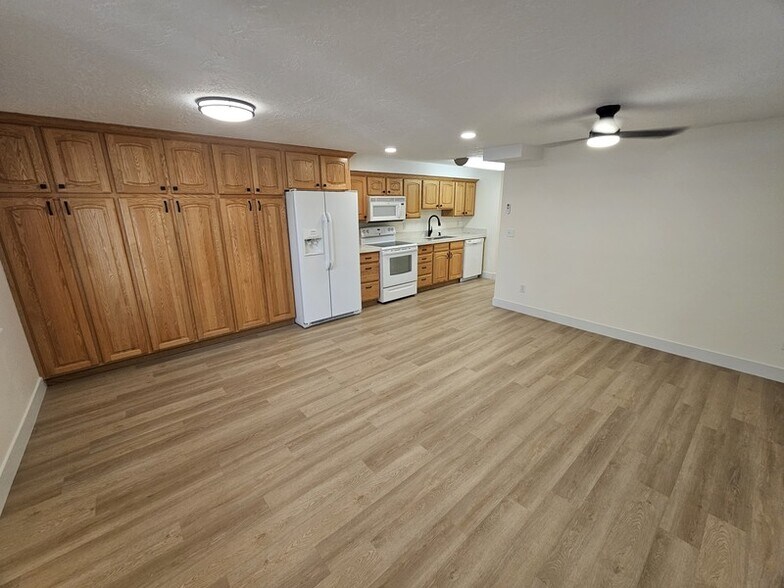 Building Photo - 9522 S Tarbert Cir