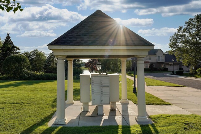 Building Photo - 45735 Graystone Ln