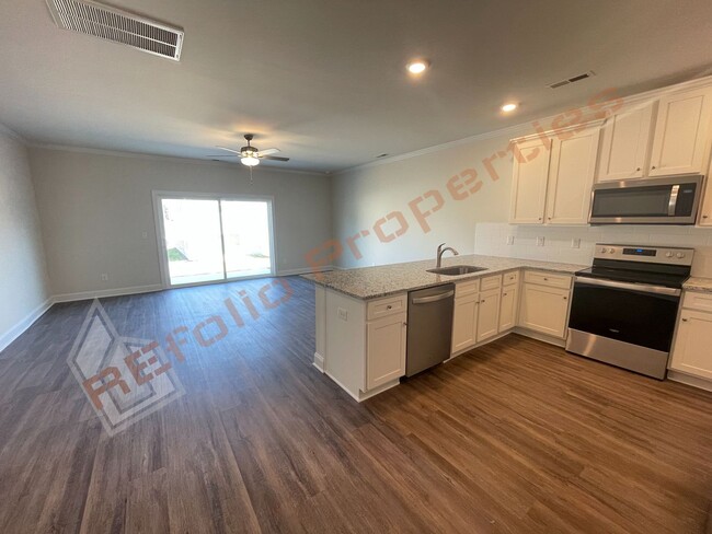 Building Photo - Gorgeous 3 Bedroom, 2.5 Bath, 1-Car Garage...