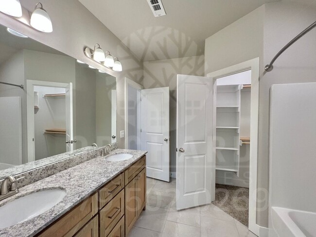 Building Photo - Single Family Home - Popular Huntley Plan