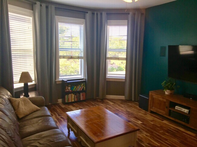 Building Photo - 3428 Walworth Ave