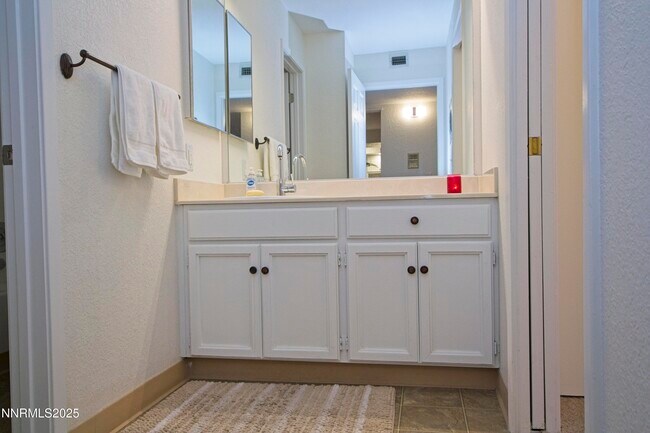 Building Photo - 2855 Idlewild Dr