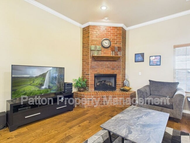 Building Photo - 1701 Rock Creek Rd