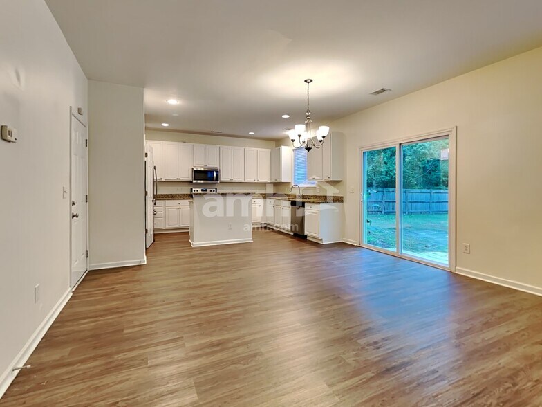 Building Photo - 113 Education Blvd