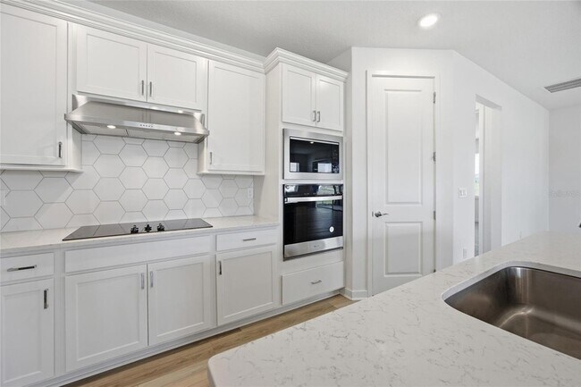 Building Photo - 4311 SW 84th St Rd