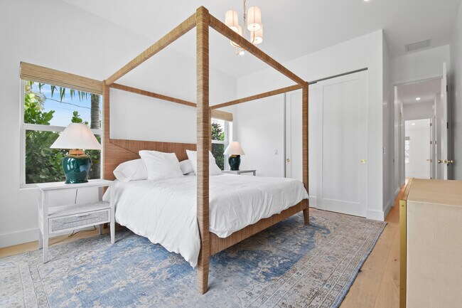 Building Photo - 845 Sunset Rd