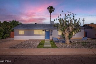 Building Photo - 8020 E Monte Vista Rd